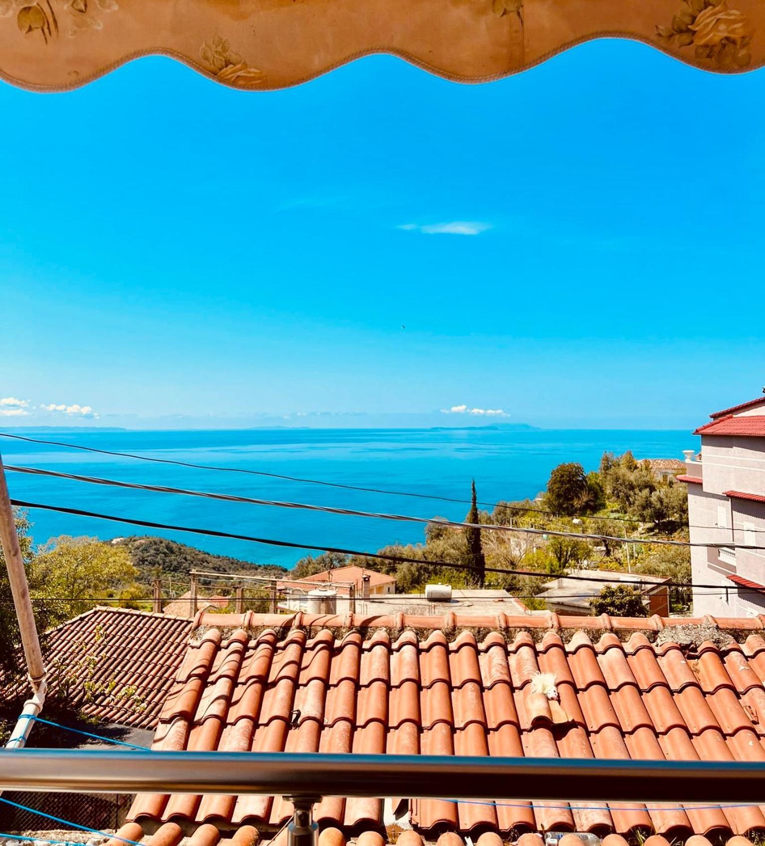Apartmán Liza'S Lukovë Exteriér fotografie